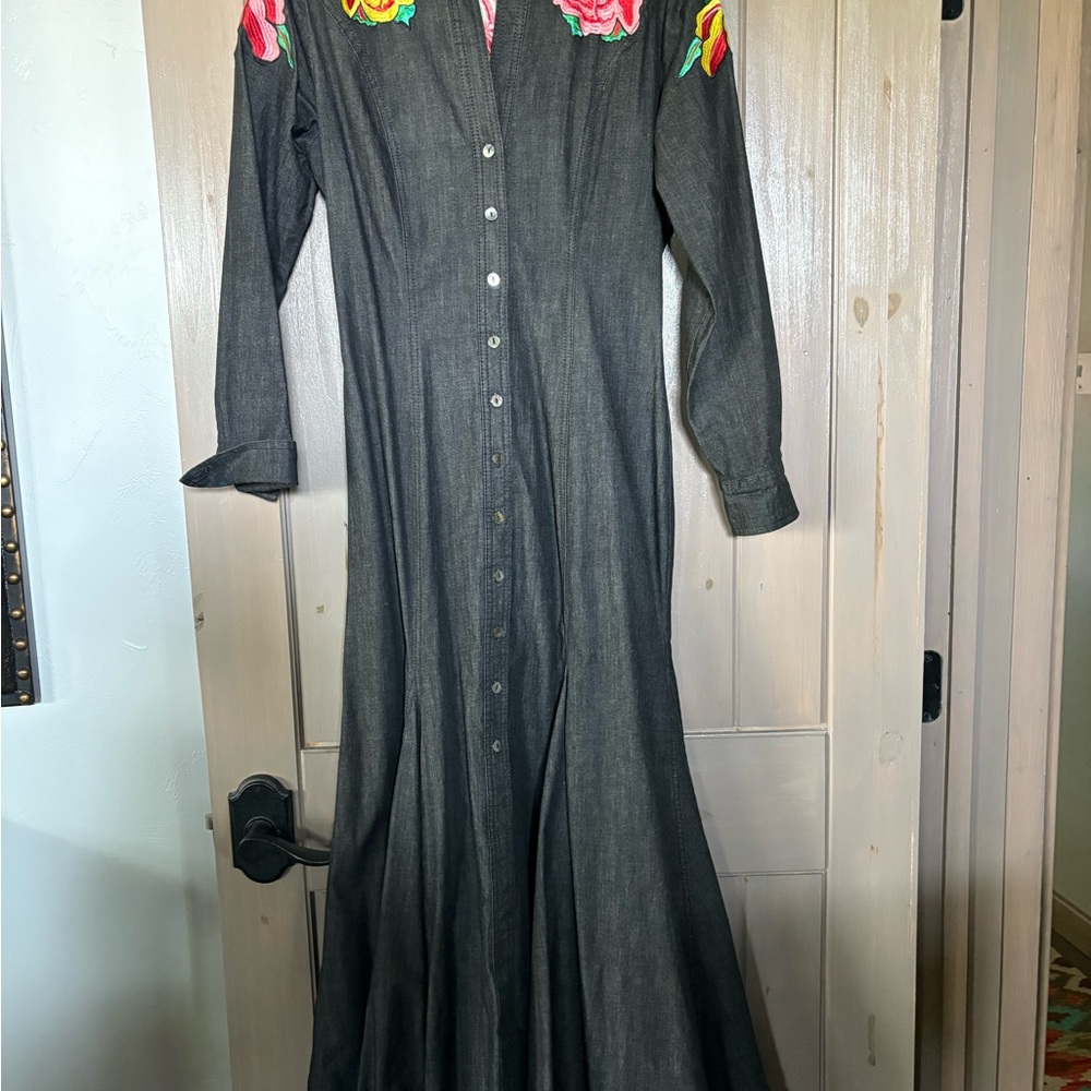 Black Embellished Buttoned Long Sleeve Dress